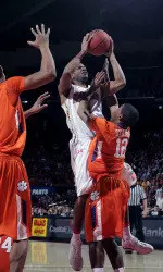 Terps Trump Virginia, 66-42