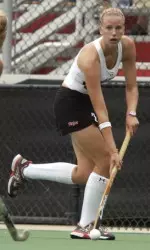 #1 Terps Hold Off Temple in Field Hockey
