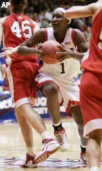 Women Terps Win Close Exhibition Game in Prague