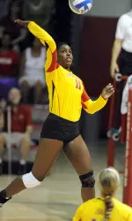 Volleyball Splits First Day of Battle of Baltimore