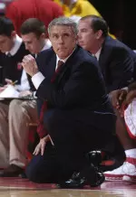 Basketball Coach Gary Williams Signs New Contract