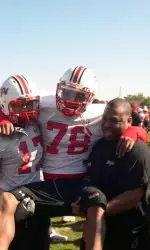 Football Holds Final Practice of Season