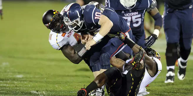 Terps Move To 3-0 With 32-21 Win At UConn