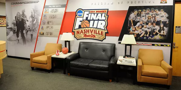 Women?s Hoops Unveils Redecorated Office