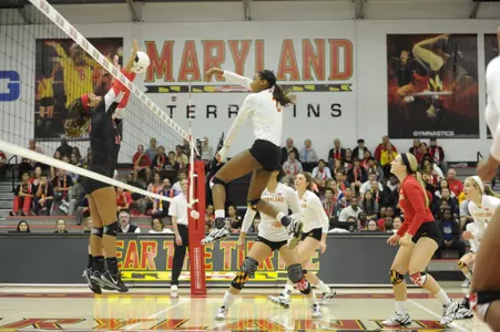 Terps Fall in Five-Set Thriller at Iowa