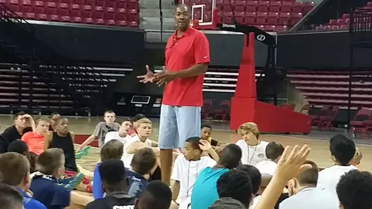Branch, Elmore Speak at Turgeon Basketball Camp