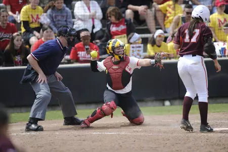 Terps Split Games In Second Day of Kickin' Chicken Classic