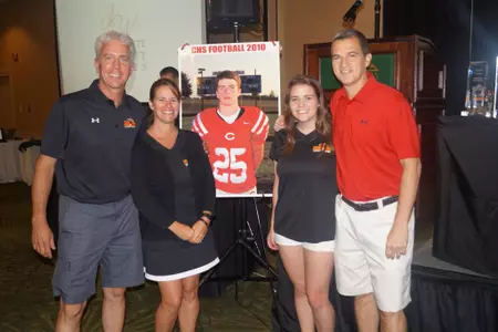 Terps Partake in Zaching Against Cancer Golf Event