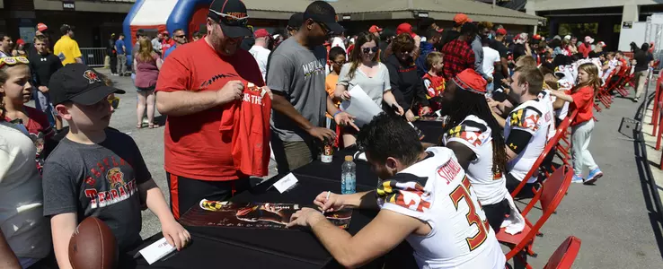 SAAC Holds Inaugural Spring Game Fan Fest