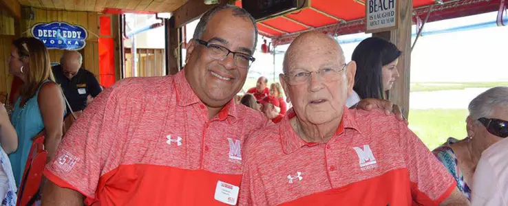 Driesell Joins Fastbreakers for Event