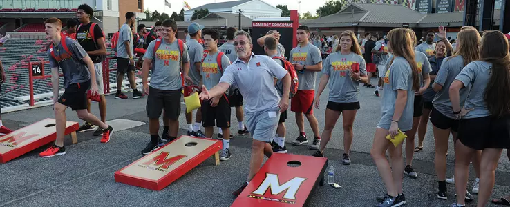 SAAC Hosts Welcome Back BBQ For Student-Athletes