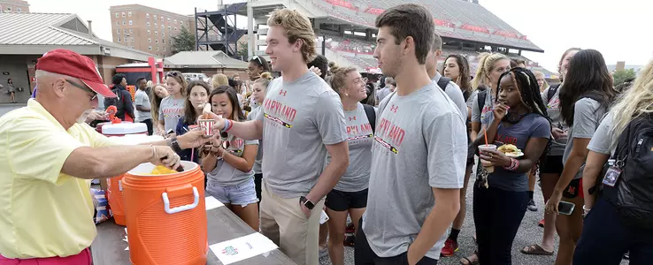 SAAC Hosts Student-Athlete Welcome Back BBQ