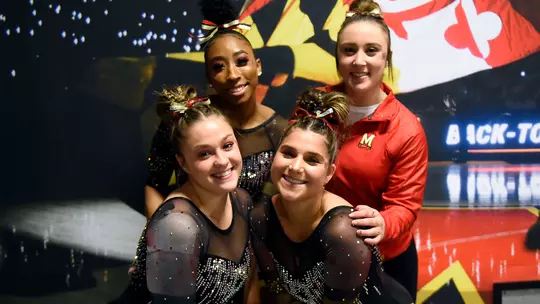 Tiara Wright and the 2020 seniors