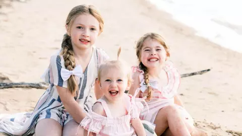 The Rhodes daughters