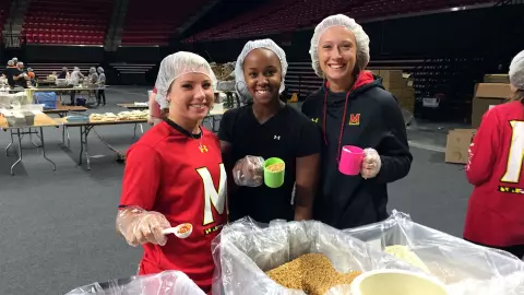 Sami Main at Food Drive
