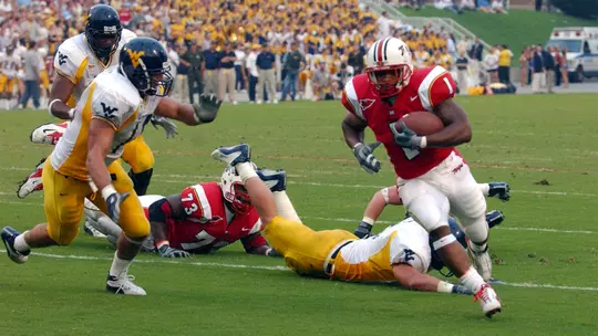 Bruce Perry scores vs. WVU in 2003 at Byrd Stadium