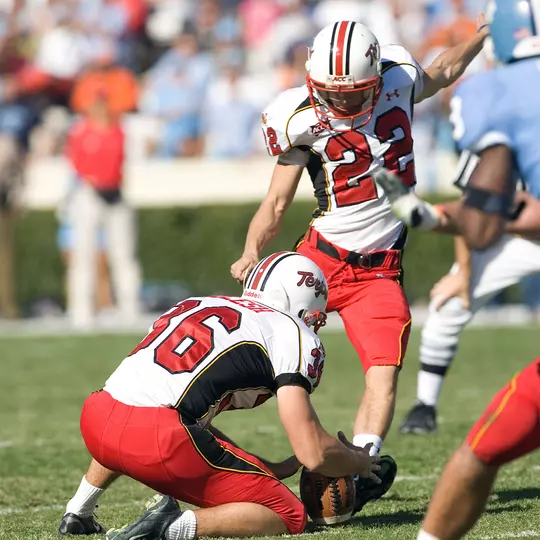 Dan Ennis kicks the game-winning field goal at UNC in 2005