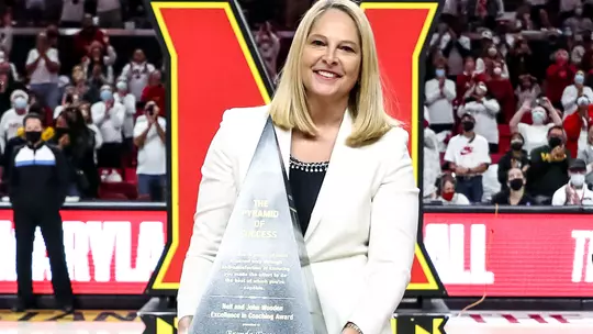 Brenda Frese received 2021 Wooden Award