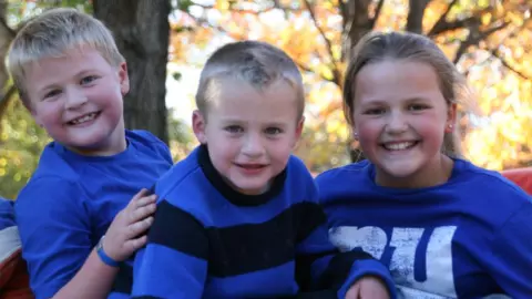 Taylor Liguori with siblings