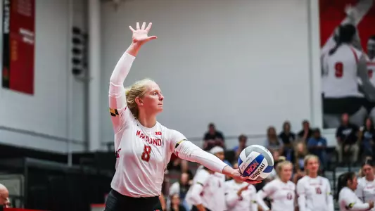 Setter Sydney Dowler (8)Maryland Terrapins vs. Navy at The Pavilion in College Park, MD on Friday, Aug. 26, 2022. Mackenzie Miles/Maryland Terrapins