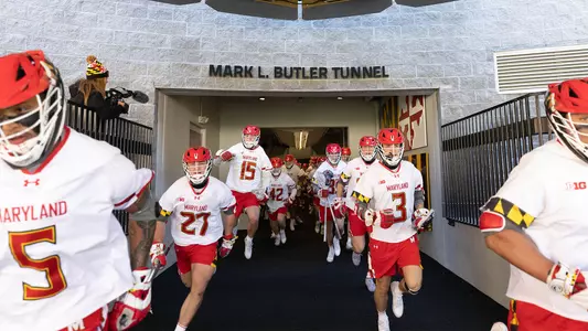 Men's Lacrosse team runs out of the tunnel to face No. 16 Syracuse