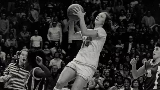 Tara Heiss vs UCLA 1978