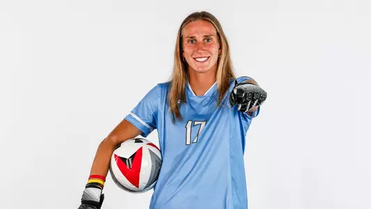 Liz Beardsley gets ready for match against Florida
