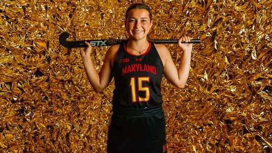 Kylee Niswonger posed gold