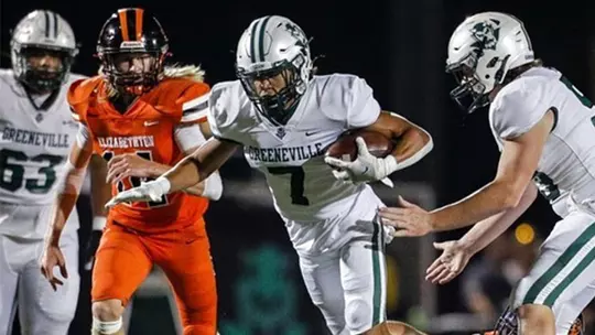 Ja’Kobi Gillespie playing football in high school