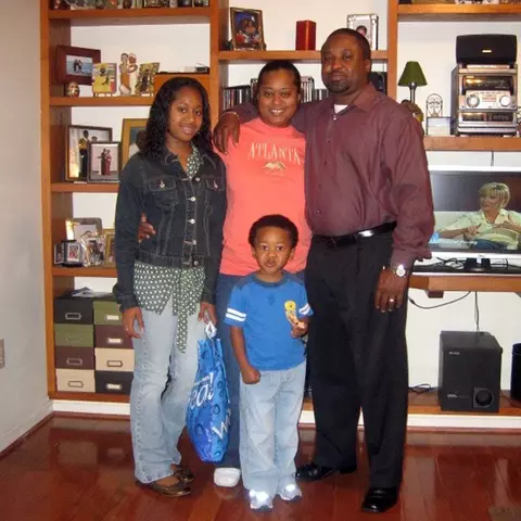 Kamari Trotz and family