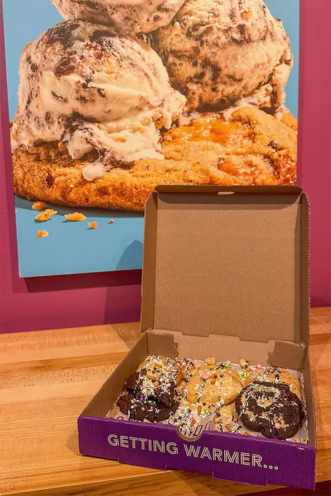 Insomnia Cookies