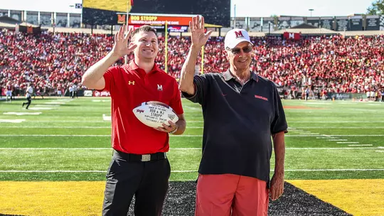 Robert Stropp as the Donor of the Game