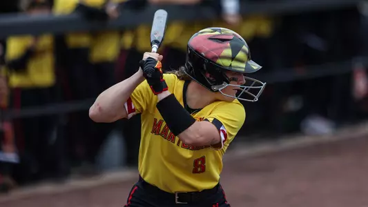 Delaney Reefe at-bat at the plate.