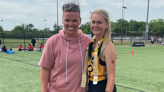 Liz Sowers and Sammi Woods
