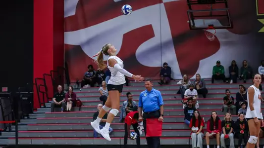 Pin Hitter Samantha Schnitta (1)
Maryland Volleyball vs. North Texas in the Xfinity Center Pavilion in College Park, MD on Sunday, September 8, 2024.
Dylan Davies/Maryland Athletics
