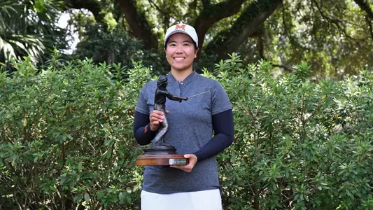 Nicha Kanpai wins the individual title at the Cougar Classic