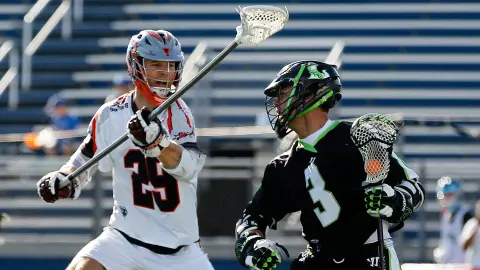 Lee Zink defending against Rob Pannell