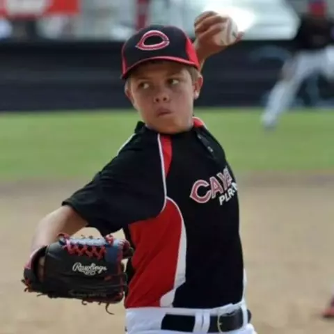 Omar Melendez as a youth player in Puerto Rico