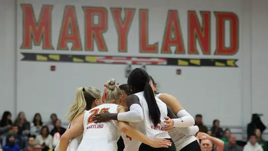 Volleyball Huddle Vs Oregon
