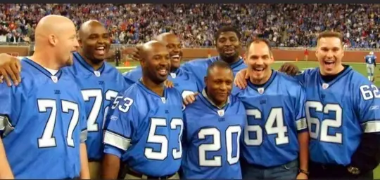 Kevin Glover with his Detroit Lions teammates at a reunion