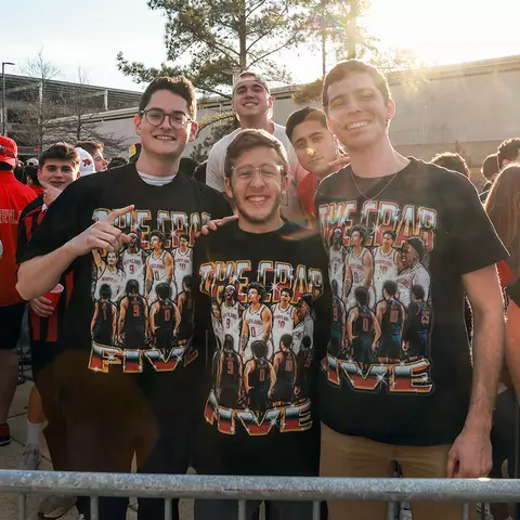 Maryland fans wearing Crab Five T-shirts at XFINITY Center