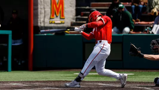 Jacob Orr Hits a Single In Game Against Oregon