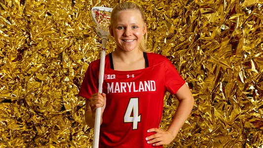 Lydia Ward gold backdrop