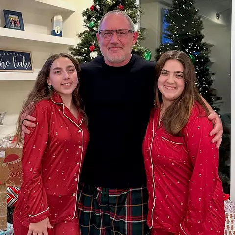 Buzz Williams with his daughters