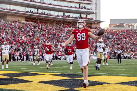 Tight End AJ Szymanski (89)
Maryland Terrapins Football vs Washington Huskies at SECU Stadium in College Park, MD on Saturday, Oct. 4, 2025.
Mackenzie Miles/Maryland Terrapins