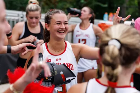 Babs van Hest celebrates after 5-0 win over SJU