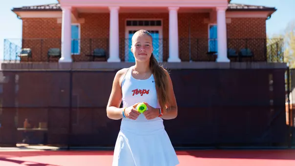 Anastasiia Sorska winning the semifinal at the ITA Atlantic Regionals
