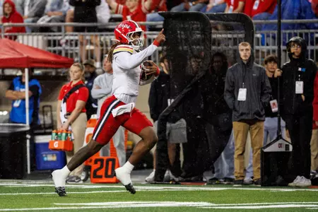 Daniel Wingate runs back an interception for a touchdown against #5 Ohio State