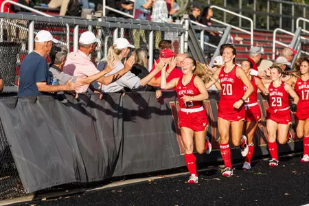Skylar celebrating with fans