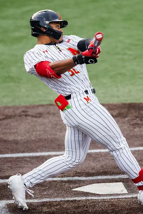 Paul Jones II swinging the bat